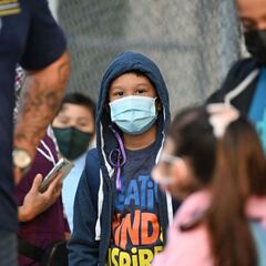 When do students go back to school in California?