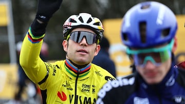 Van Aert, momentos antes de tomar la salida en el Superprestige de Gullegem.
