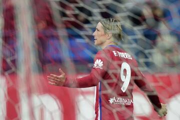 Fernando Torres celebra su gol contra el Celta.