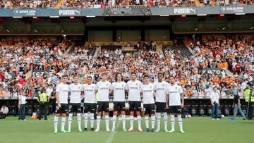 02/09/22
VALENCIA CF - PRESENTACION NUEVOS FICHAJES - EDINSON CAVANI - NICO GONZALEZ - ILAIX MORIBA - HUGO DURO - CZENK OZKACAR - SAMUEL LINO - SAMU CASTILLEJO - JUSTIN KLUIVERT - ANDRE ALMEIDA


