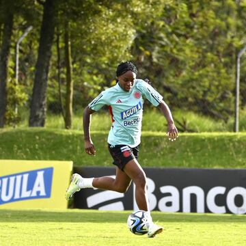 Selección Colombia Femenina ultima detalles antes de viajar al Mundial.