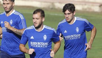 Vada y Az&oacute;n, durante el entrenamiento de esta ma&ntilde;ana.