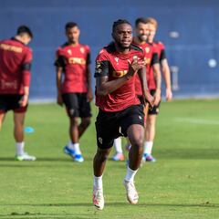 Kouamé, al sprint a por la titularidad en Mestalla