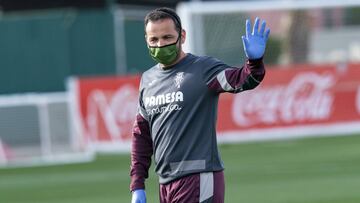 08/05/20 PRIMER ENTRENAMIENTO DEL VILLARREAL DESPUES DEL CONFINAMIENTO POR CORONAVIRUS COVID-19 JAVIER CALLEJA REVILLA ENTRENADOR