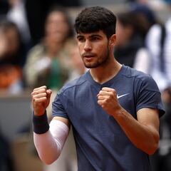 Alcaraz - Tsitsipas: canal TV, horario, cómo y dónde ver hoy online el partido en Roland Garros