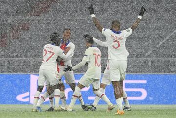 0-2. Marquinhos celebró el segundo gol.