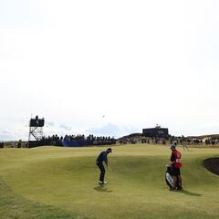 What are the most expensive golf courses in the world to play 18 holes?