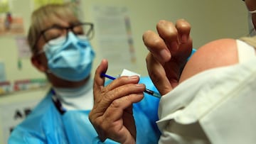Un anciano muere seis días después de recibir la segunda dosis de la vacuna