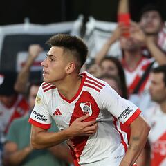 Echeverri impulsa a River