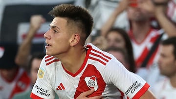 River Plate's midfielder Claudio Echeverri celebrates after scoring a goal during the Argentine Professional Football League Cup 2024 match between River Plate and Gimnasia at El Monumental Stadium in Buenos Aires on March 17, 2024. (Photo by ALEJANDRO PAGNI / AFP)