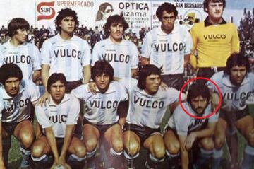 El actual entrenador de Curicó Unido es un reconocido ídolo en Antofagasta. Fue delantero y tuvo un breve paso por América de Cali de Colombia.