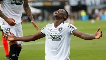 Luiz Henrique celebra su gol en la final de la Copa Libertadores.