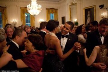 ? Official White House Photo by Pete Souza
https://www.flickr.com/photos/whitehouse/
