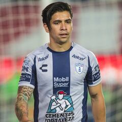 León presenta a Víctor Dávila como su primer refuerzo