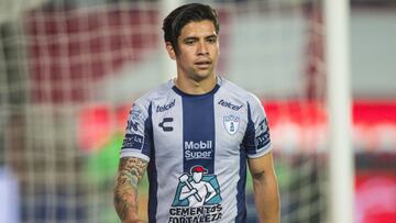 León presenta a Víctor Dávila como su primer refuerzo