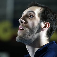 ¿Qué fue de Roberto Dueñas? El gigante al que eligieron los Bulls de Jordan