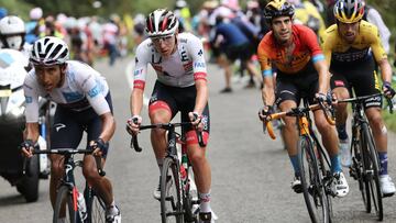 Egan Bernal, Tadej Pogacar, Mikel Landa y Primoz Roglic durante una etapa del Tour de Francia.