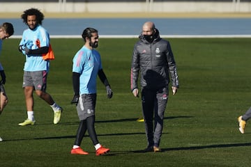 Zidane e Isco. 
