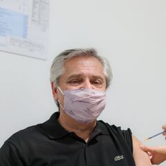 Alberto Fernández, positivo por COVID: ¿cuándo se vacunó, con qué vacuna y cuántas dosis?