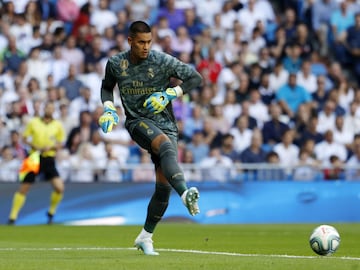 Areola ha sido titular ante el Granada por la baja de Courtois. 