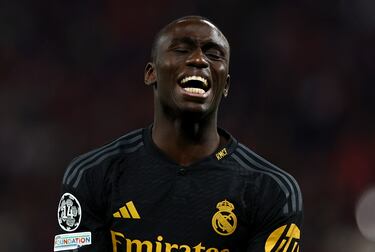 Bayern Munich left-back Alphonso Davies doing his bit to force through transfer to Real Madrid