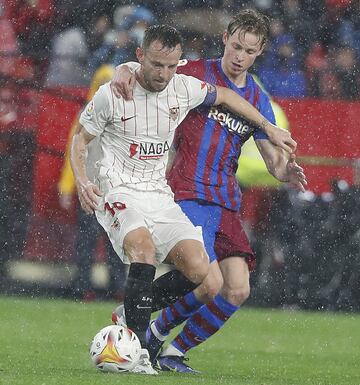 Rakitic y De Jong.