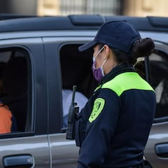 ¿Por qué no puedo arreglar mi auto en la calle y de cuánto puede ser la multa?
