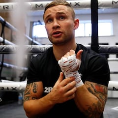Frampton, fuera de su combate por un accidente con una cortina