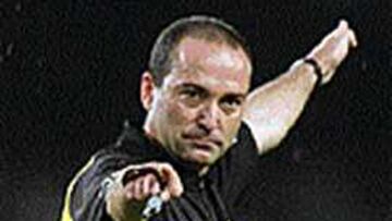 EN PIE DE GUERRA. Los árbitros españoles han decidido acudir a los juzgados para exigir que se les reconozcan y paguen sus derechos de imagen por los partidos televisados.