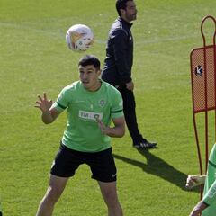 Elche: Diego González llega a un acuerdo para renovar