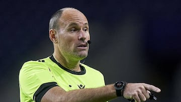 Who is the referee for the Netherlands vs Argentina quarterfinals game in the World Cup 2022?