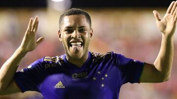 El atacante de 16 años brilló en el triunfo copero de la Raposa, donde anotó dos goles. Tiene un cláusula de 300 millones de euros y apunta muy alto.