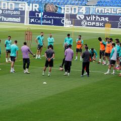 La plantilla respalda a Pellicer