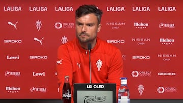 14-02-2025. RUBÉN ALBÉS, EN LA RUEDA DE PRENSA PREVIA AL PARTIDO EN VALENCIA ANTE EL LEVANTE.
