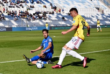 Uno de los puntos altos de Colombia en el Mundial. Se proyectó constantemente y con propiedad por la banda izquierda. Registró una gran jugada individual en ataque que generó oportunidad de gol para Ocampo.