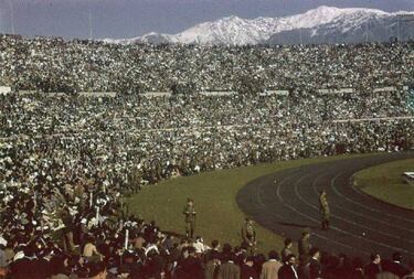 Así se vivía el clásico entre U. de Chile y U. Católica en 1951