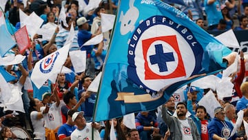 Soccer Football - CONCACAF Champions Cup - Final - Cruz Azul v Vancouver Whitecaps - Estadio Olimpico Mexico 1968, Mexico City, Mexico - June 1, 2025 Cruz Azul fans are seen before the match REUTERS/Henry Romero