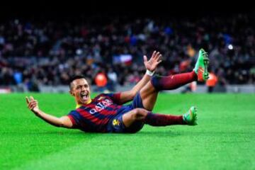Alexis celebra el 4-0.