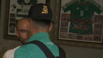 El día que el DT rival de Chile casi se pone a pelear con Javier Correa: “No tiene huevos”