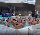 El festejo íntimo de Los Cóndores: ¡cantaron el himno en una piscina!