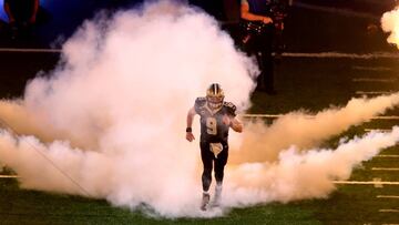 Dec 3, 2017; New Orleans, LA, USA; New Orleans Saints quarterback Drew Brees (9) runs onto the field before the game against the Carolina Panthers at the Mercedes-Benz Superdome. Mandatory Credit: Chuck Cook-USA TODAY Sports