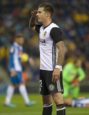 Santi Mina celebra el 0-2.
