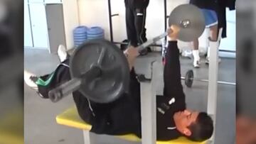 James entrenando en Banfield