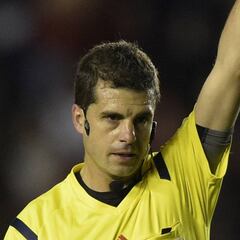 Andrés Cunha y Cuneyt Cakir, árbitros de las semifinales