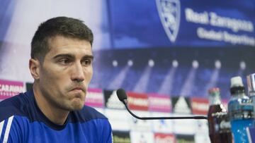 Alberto Zapater, en la rueda de prensa de esta mañana.