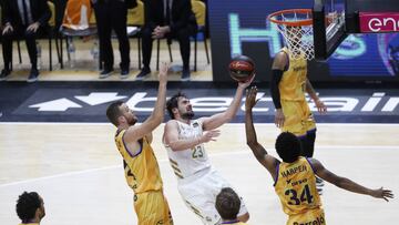 Sergio
GRUPO B
REAL MADRID
HERBALIFE GRAN CANARIA
SERGIO LLULL
MATT COSTELLO
Sergio Llull, base del Real Madrid, anotó 19 puntos ante el Herbalife Gran Canaria.