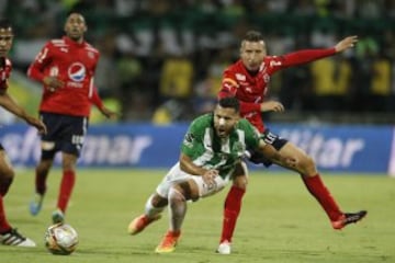 Los hinchas hicieron su fiesta en polémico clásico