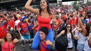 La euforia se ha desatado en Costa Rica por la histórica trayectoria de la selección en este Mundial de Brasil. El país se paralizó para presenciar por televisión el partido del domingo pasado en el que el equipo dirigido por Jorge Luis Pinto eliminó a Grecia.