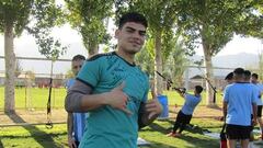 Brilló ante la U, Claudio Bravo lo elogió y hoy fue vocal de mesa