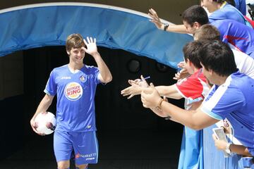 Vistió la camiseta del Getafe durante la temporada 2011-12. 